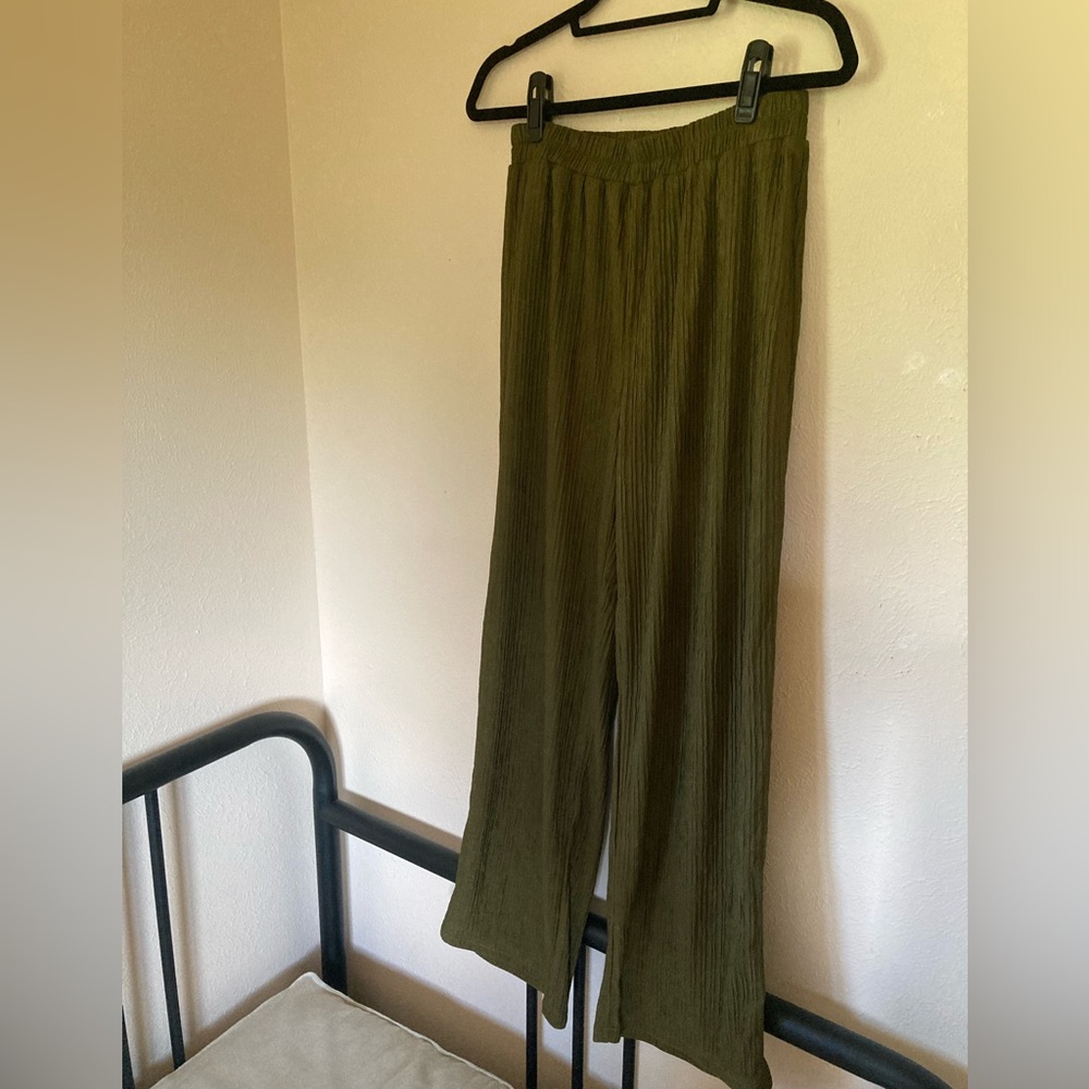 High waisted pants